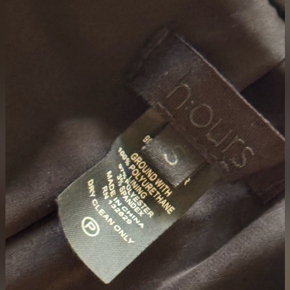 REVOLVE H:OURS Alvina Black Faux Leather Cropped Blazer Cropped Jacket - Picture 10 of 12